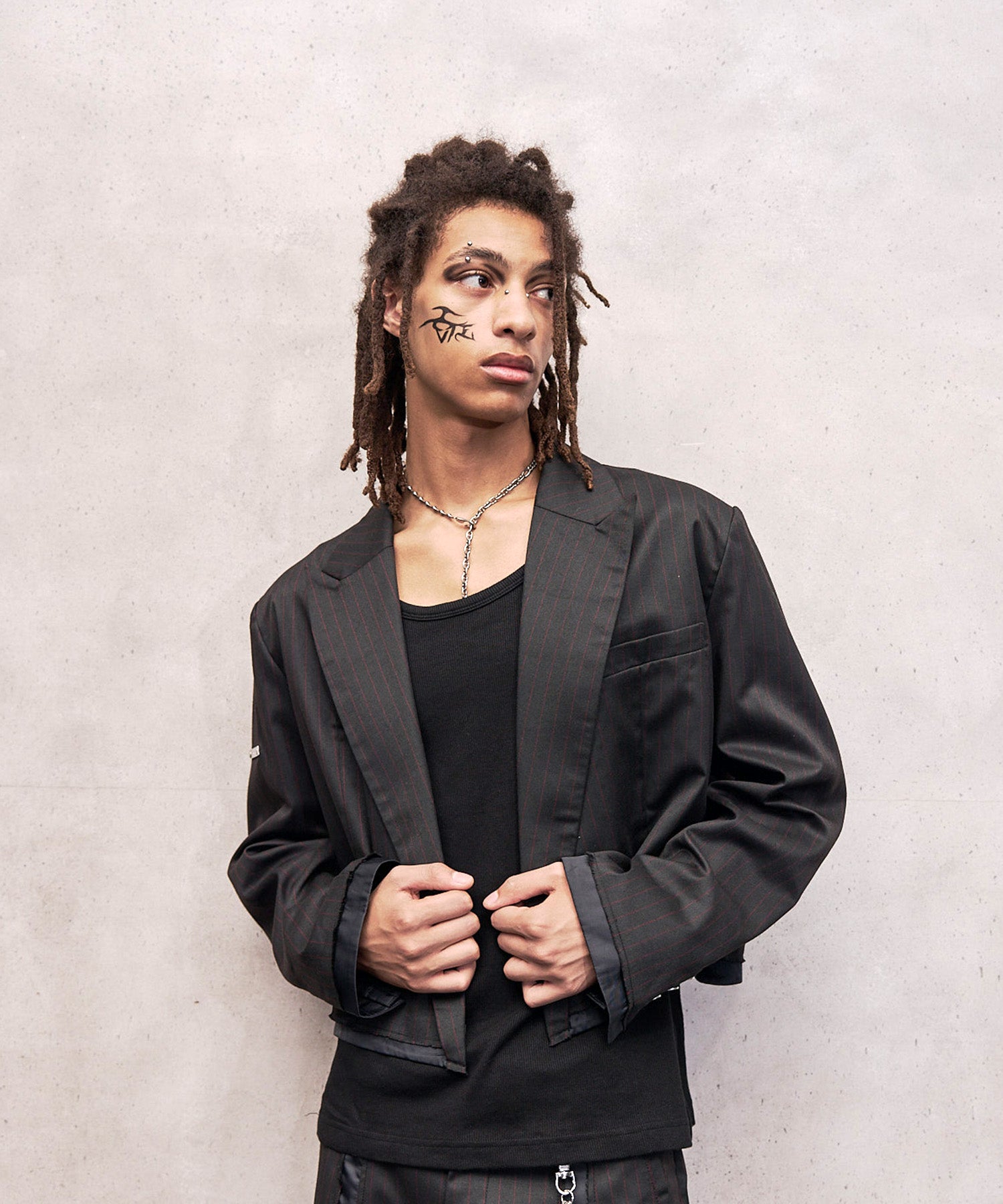 短款无排扣短款夹克(黑色)