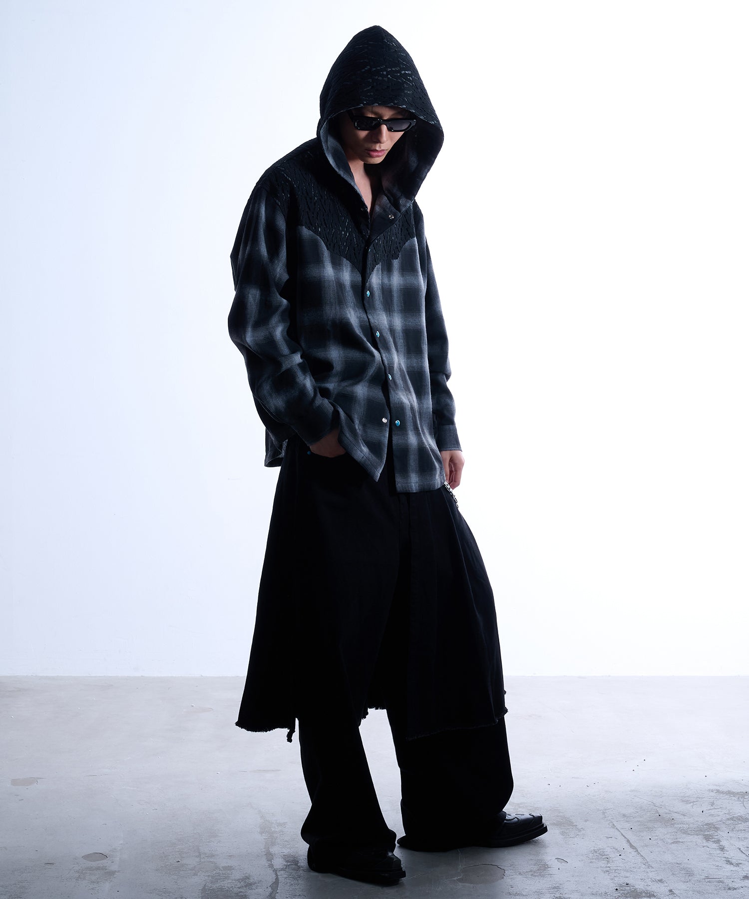 Lace shirts hoodie (Black)