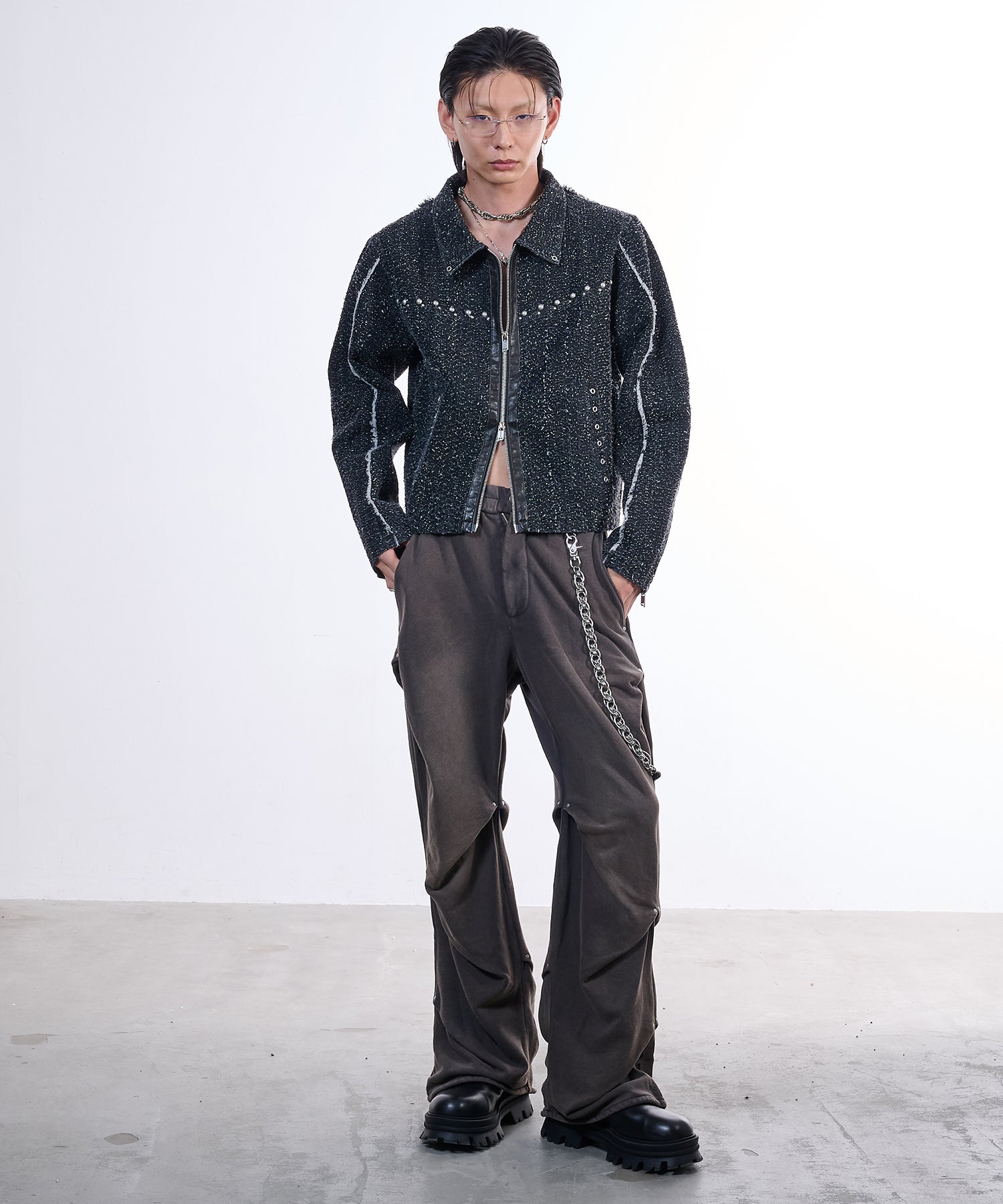 Random tack sweat pants (Dark Gray)