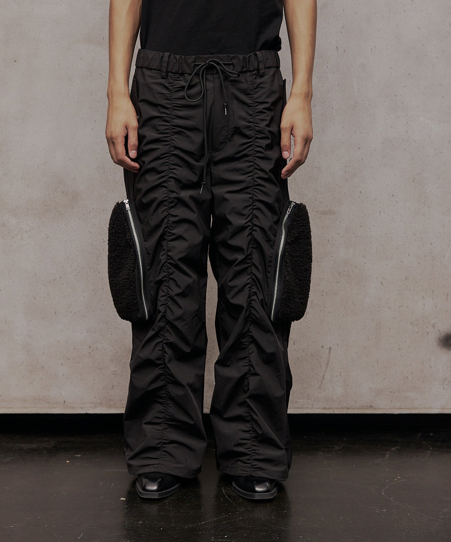 Boa Combination Gathered Cargo Pants