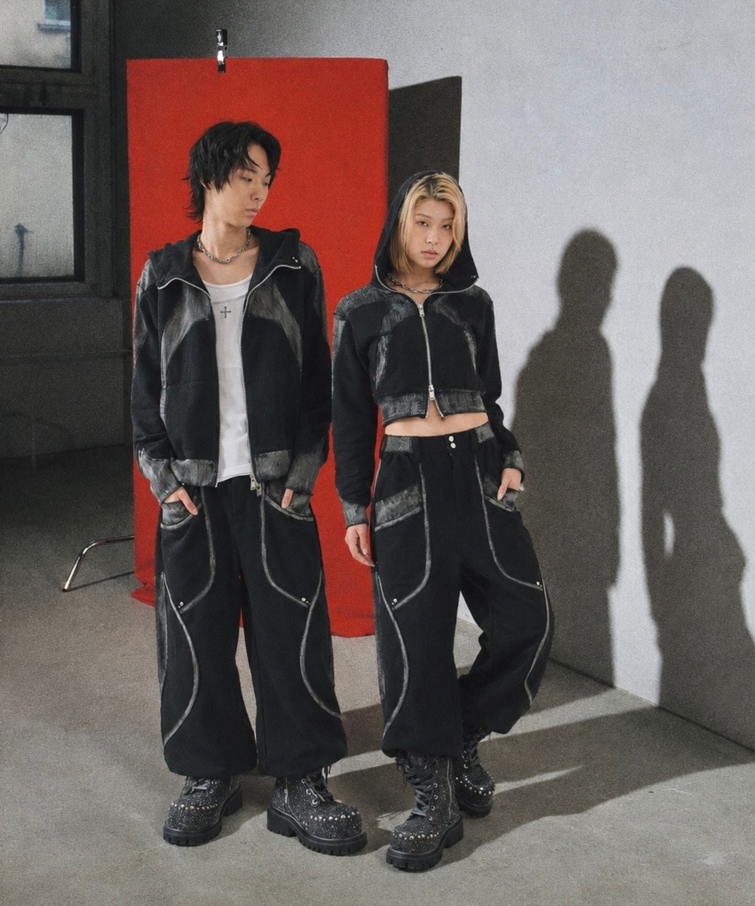LINEAR PANEL HOODIE (BLACK)