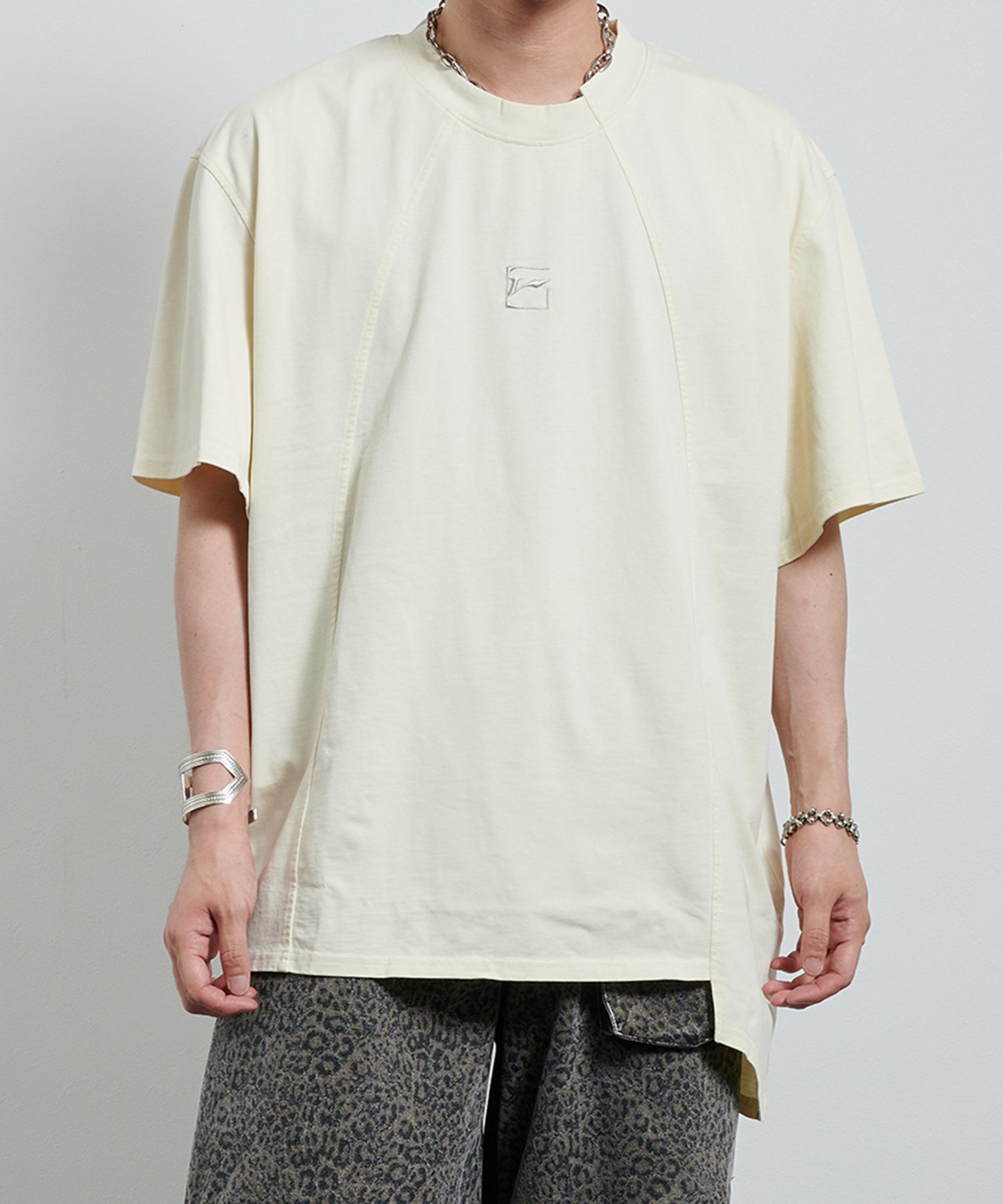 Dusty wash asymmetrical T-shirt (White)