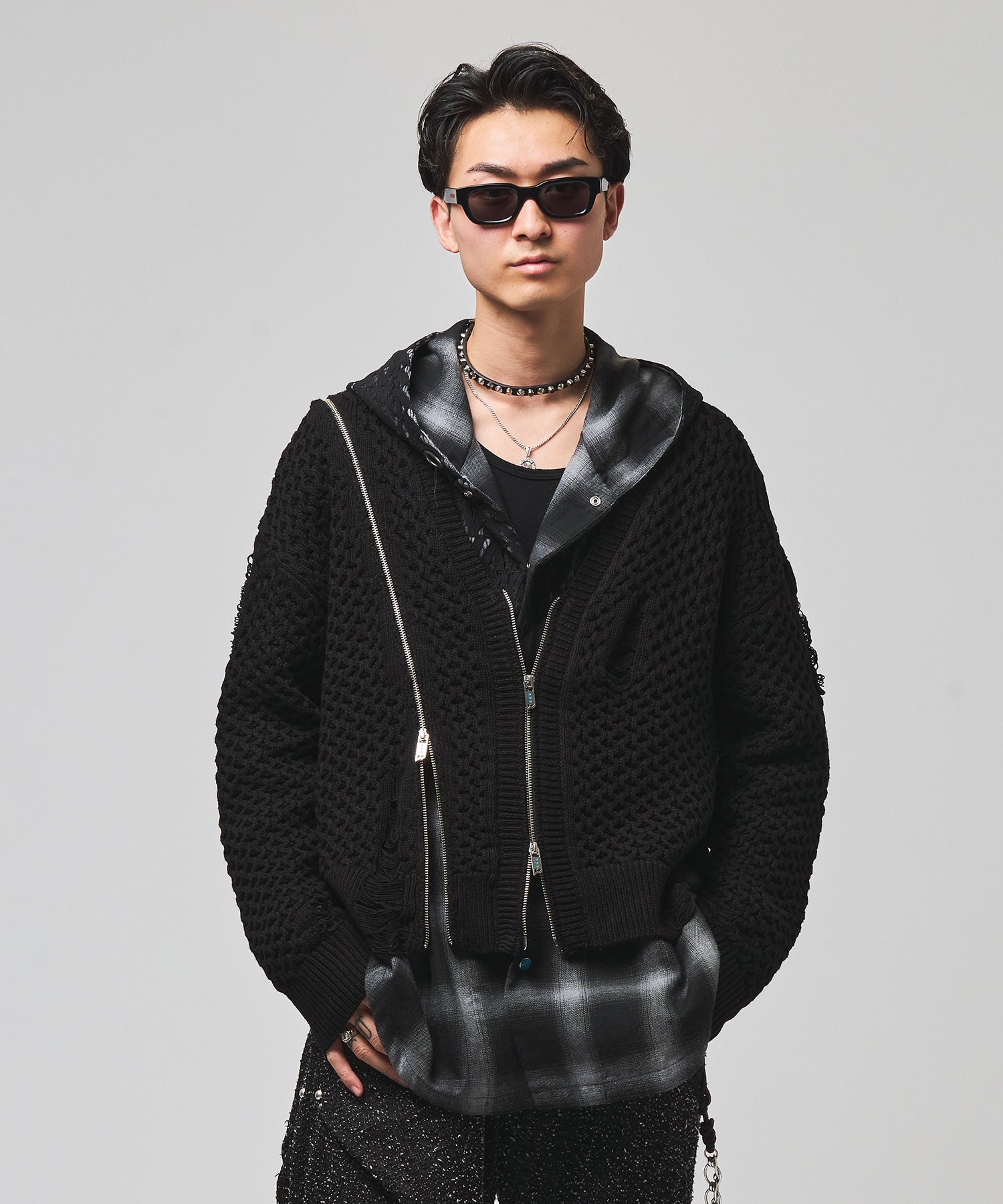 Line Zip Damage Cardigan(Black)