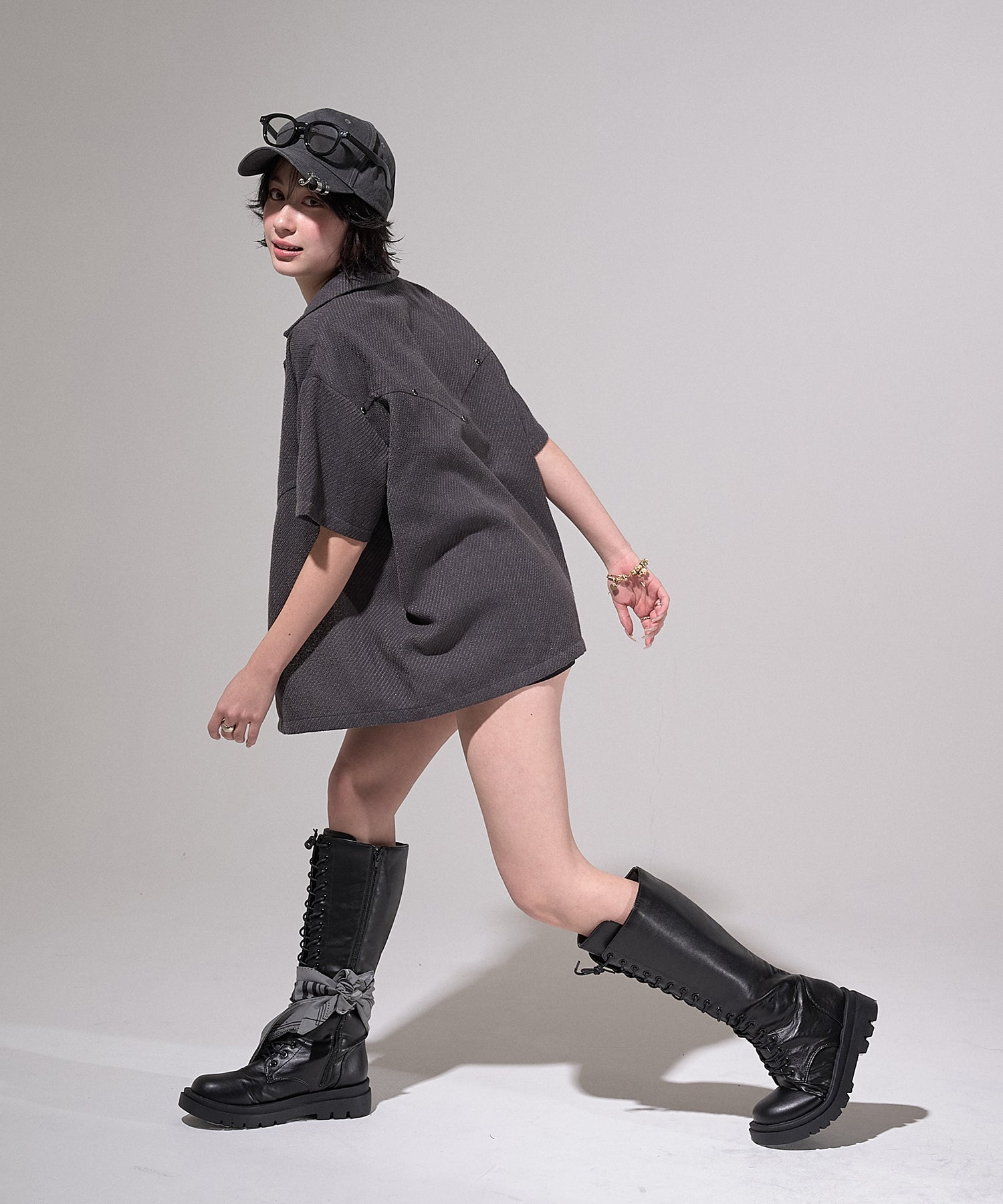 Stud Open Collar Shirt (Gray)